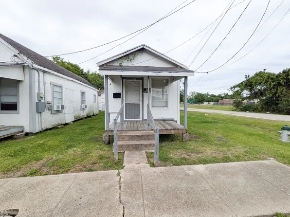 810 Peach Ave, Beaumont, TX 77703