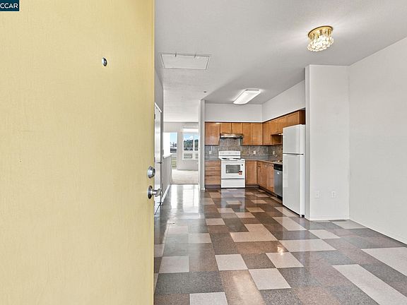 3rd image of 1740 Bancroft Ave Unit 4507