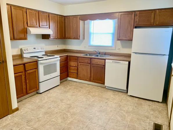 1306 Fairfax Ave, Piqua, OH 45356