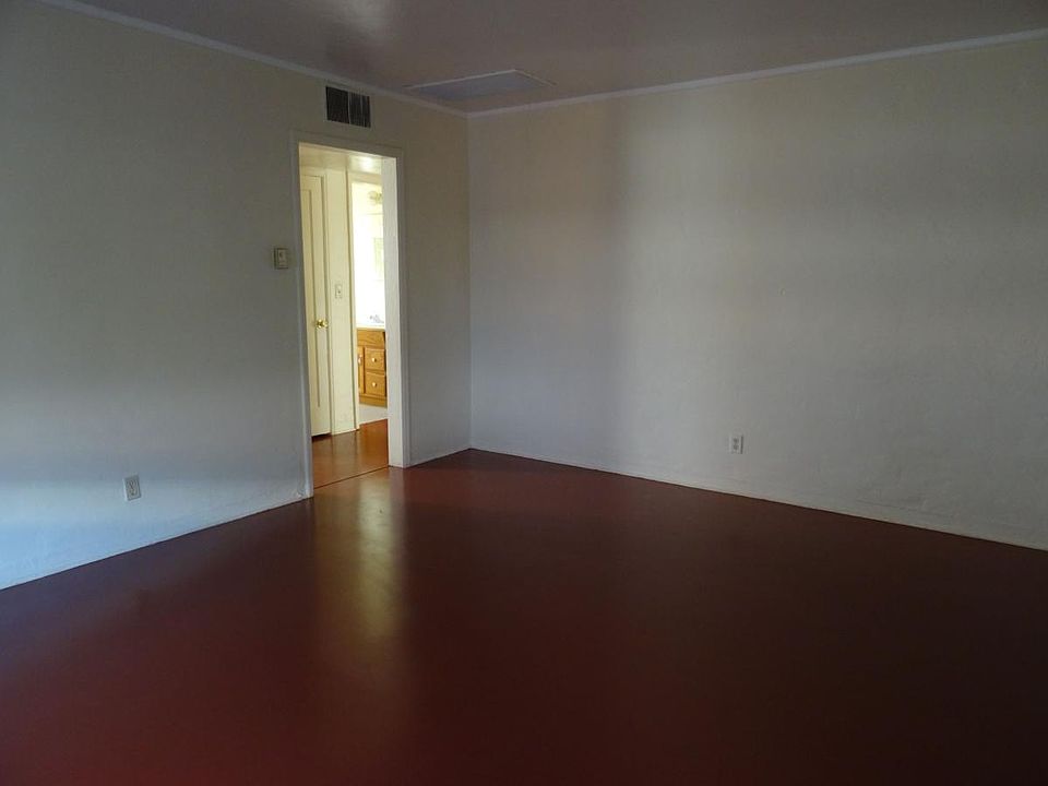 Living room.