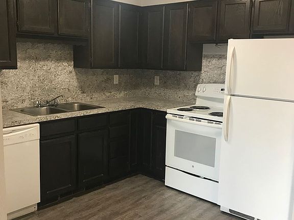4th image of 603 Monterey Dr APT G