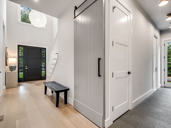 2nd image of 43 Hedges Ln