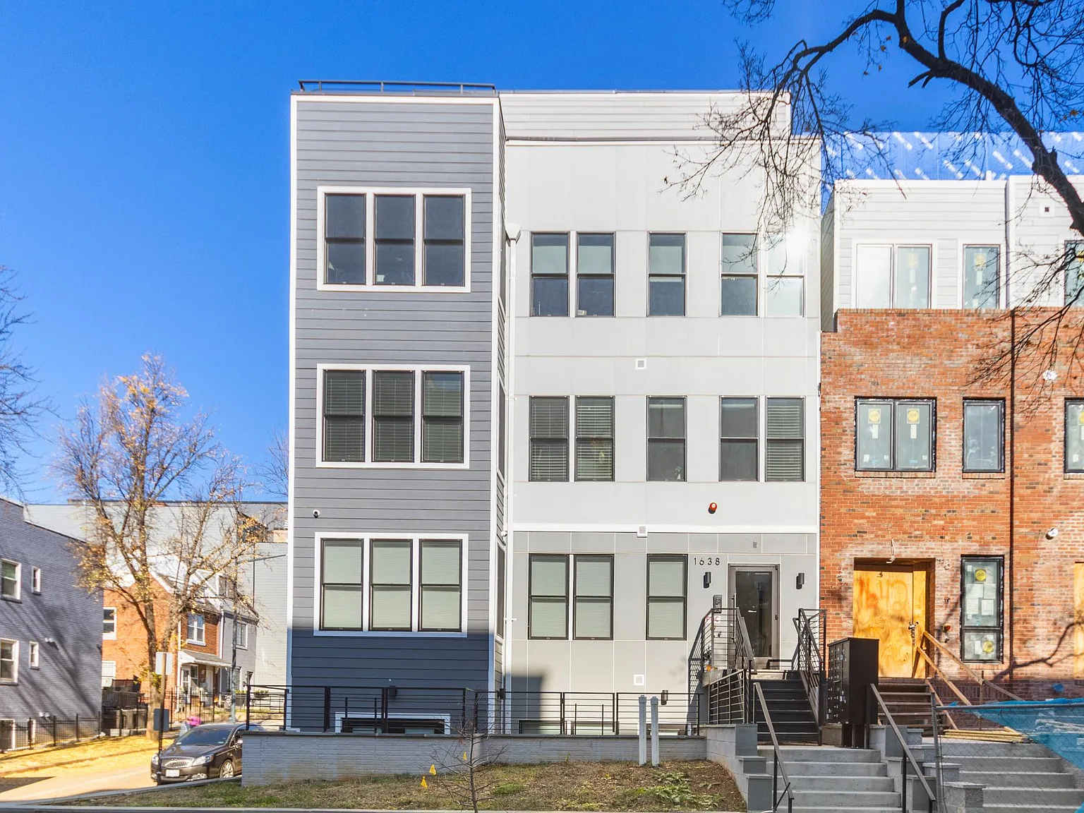 1638 K St NE — Photo 1