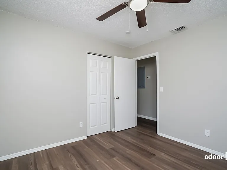 6252 29th Way N — Photo 11