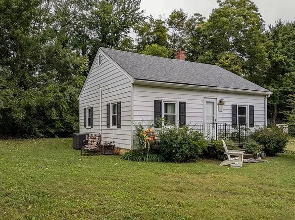 150 Pecan St, Keysville, VA 23947