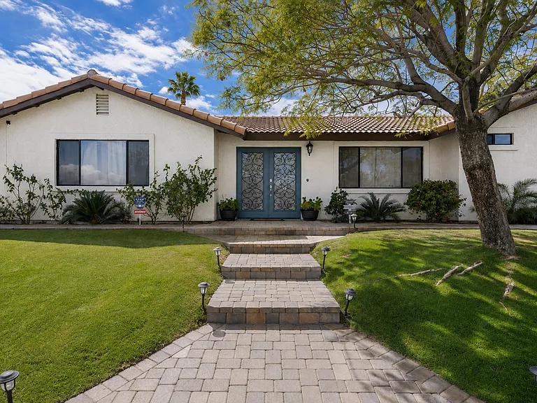 54025 Avenida Alvarado — Photo 40