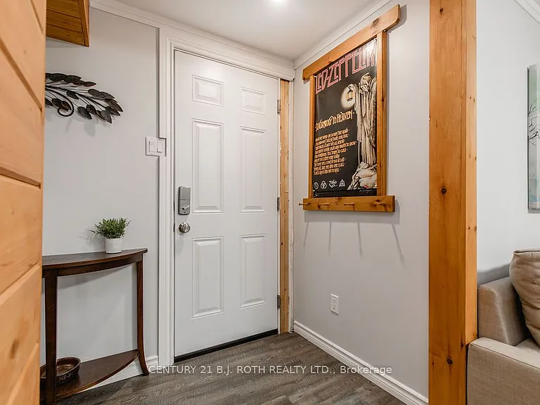 243 Wellington St E #LOWER LEVEL — Photo 6