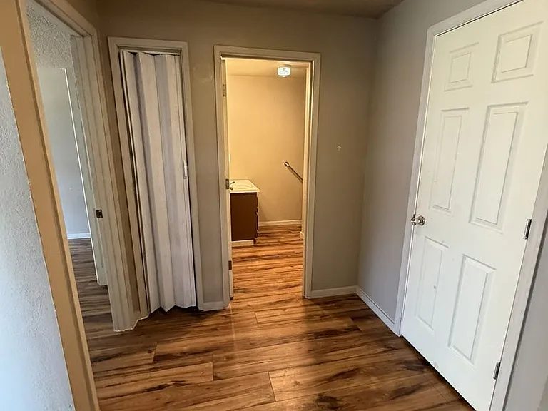 608 Riverside Dr — Photo 7