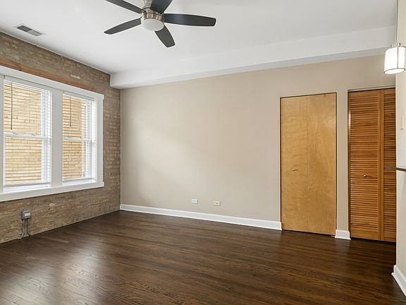 3rd image of 1336 W Estes Ave APT 2N