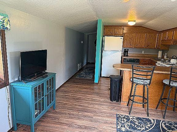 Living room/kitchen