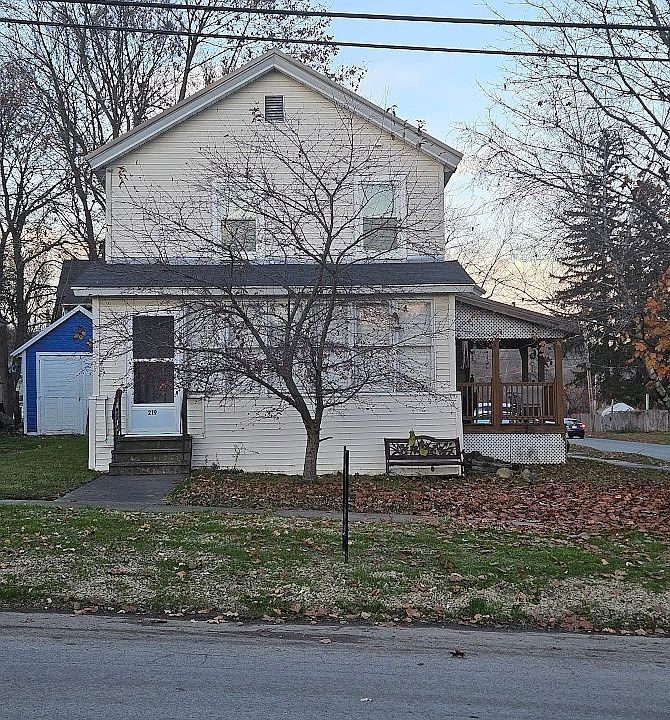 1st image of 219 E North St