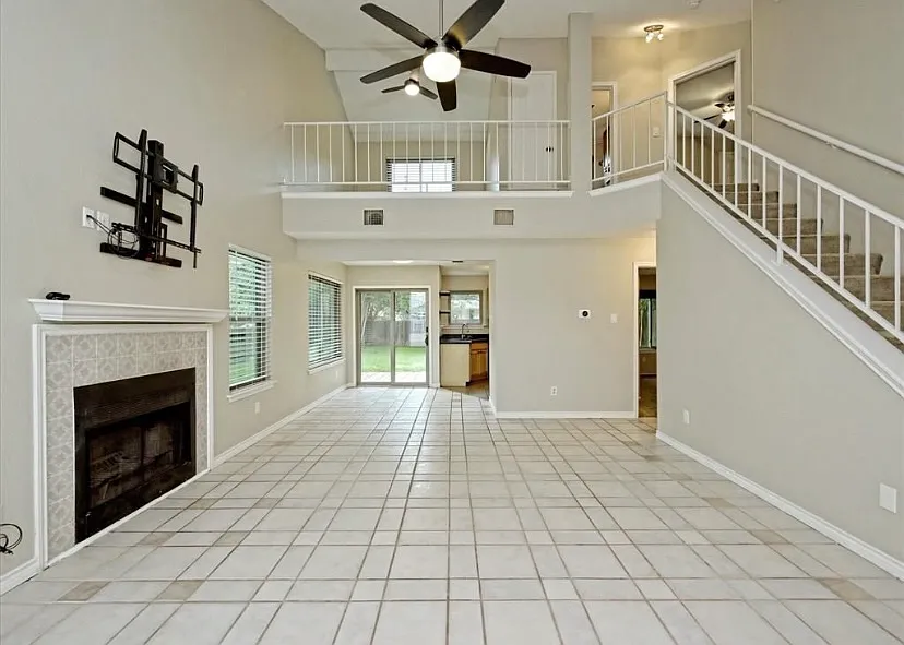 Building Photo - 12917 Meehan Dr