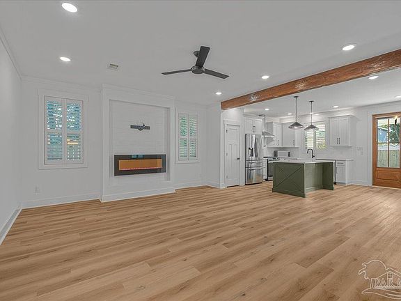5th image of 1149 E Hayes St