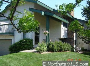 9760 Dorset Ln S, Eden Prairie, MN 55347