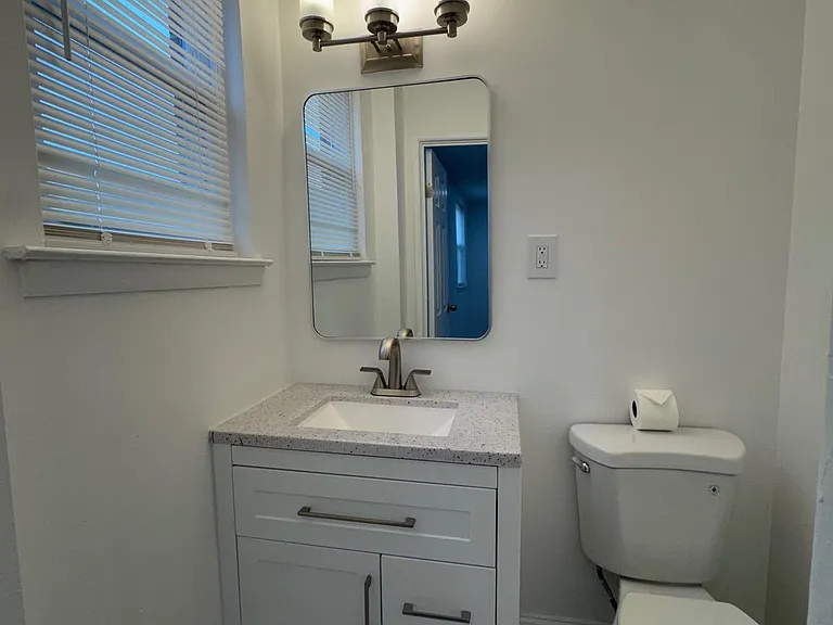 9762 Hilspach St — Photo 11