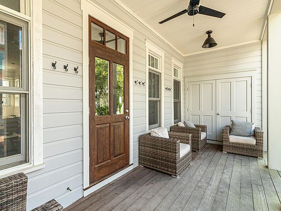 5th image of 55 Venice Cir