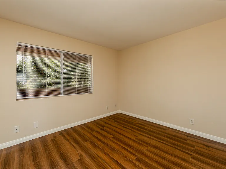 1635 Obispo Ave #D — Photo 14