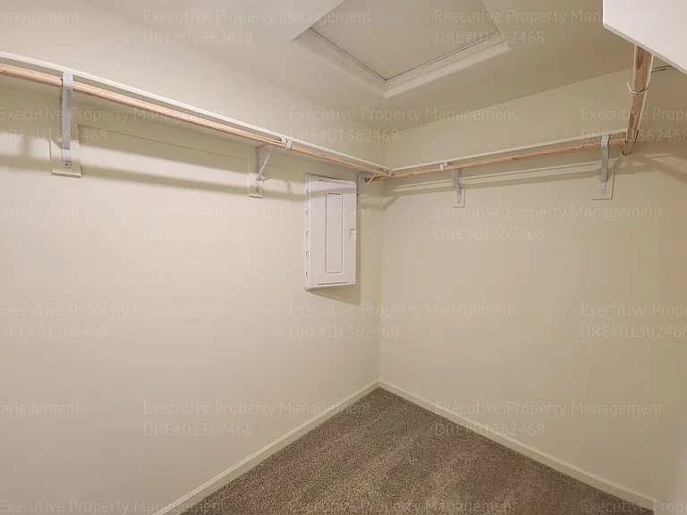 8921 Kemi St — Photo 28