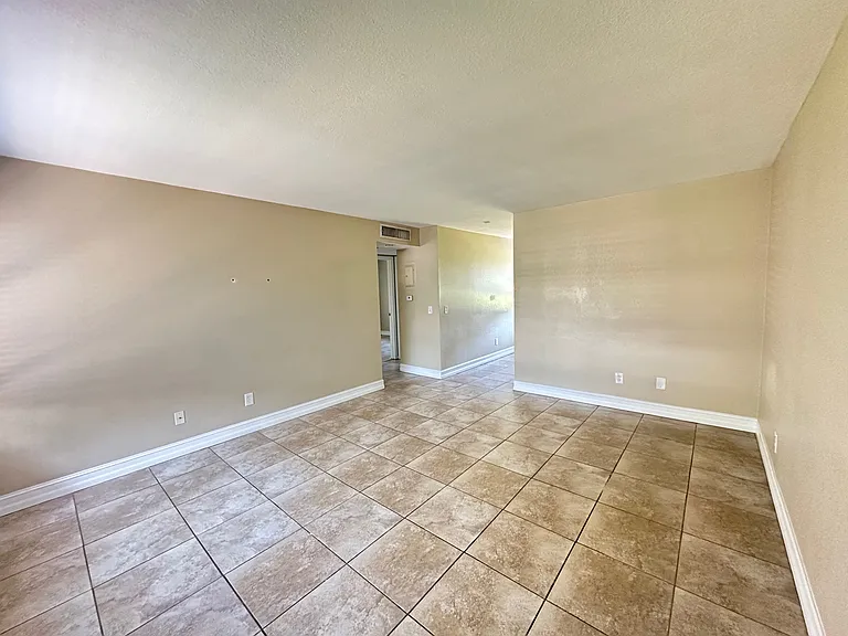 3 SW Hideaway Pl #15 — Photo 8