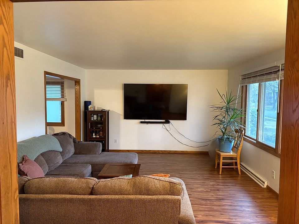 1st image of 3102 Churchill Dr