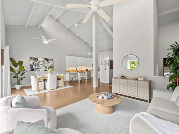 1487 Hiikala Pl APT 28, Honolulu, HI 96816