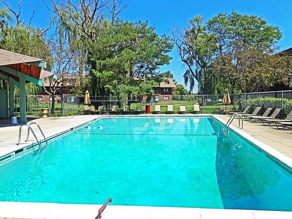 5th image of 2851 W Glen Flora Ave APT 110