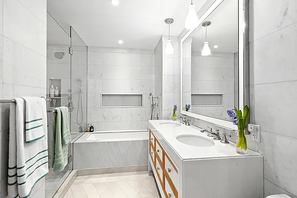 Rented by Compass | media 11