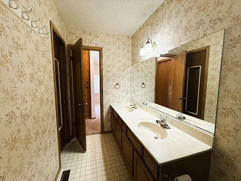 13932 E Lockmoor Cir — Photo 14