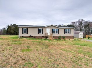 149 Pond View Dr, Ruffin, NC 27326