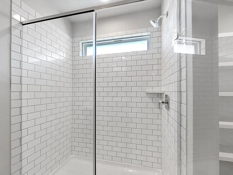 3335 Silverton Dr — Photo 20