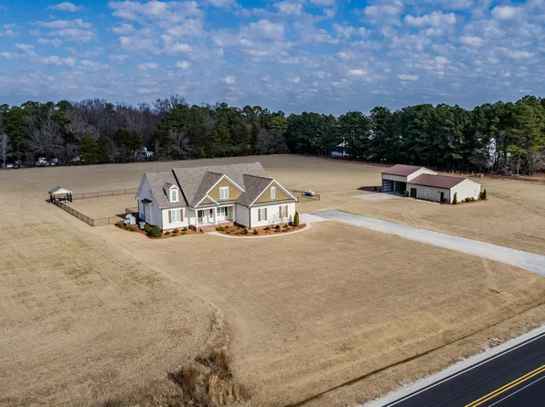 921 Tilghman Rd, Dunn, NC 28334