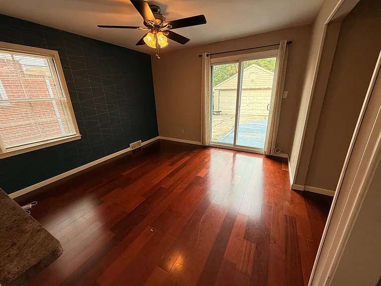 2056 Lennon St — Photo 8