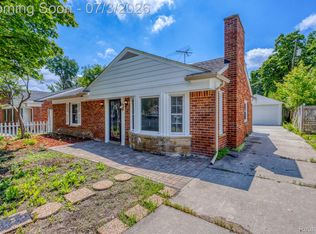 4335 W Forteen Mile Rd, Royal Oak, MI 48073