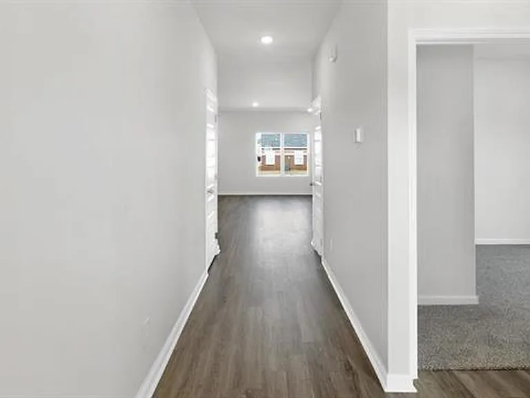 126 Betty Williams Dr — Photo 5