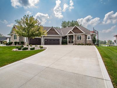 874 N Spanish Bay, Dakota Dunes, SD, 57049