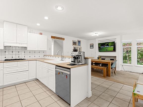 5th image of 1188 Strathaven Dr