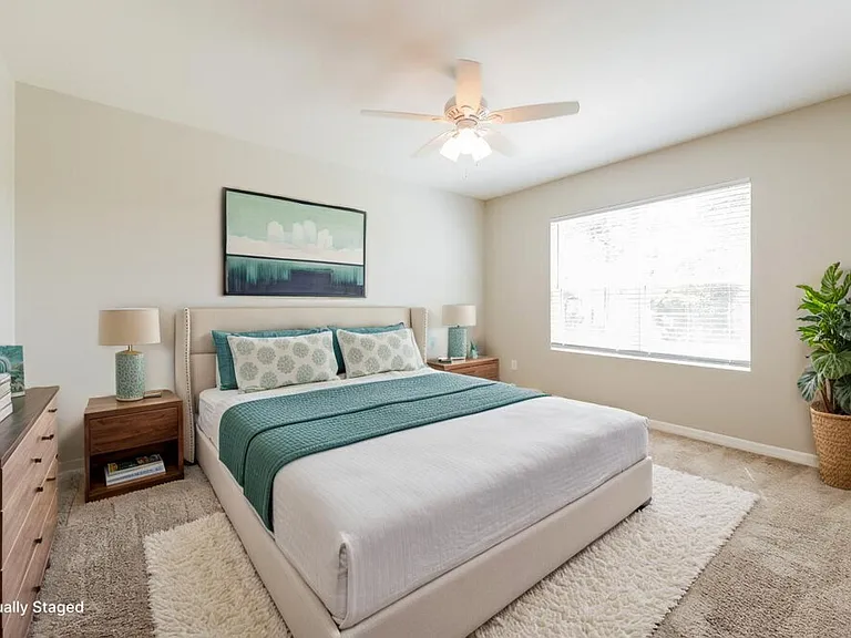 220 SE 2nd Pl — Photo 10
