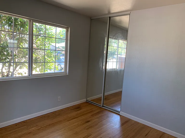 2596 E Olivera Rd — Photo 5