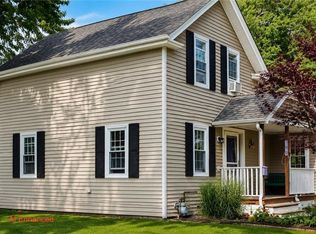 190 George Arden Ave, Warwick, RI 02886