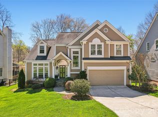 6624 Fairway Point Dr, Charlotte, NC 28269