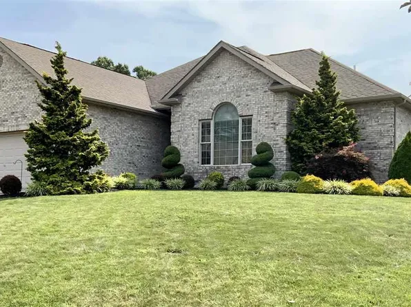 7700 Poplar Ridge Dr, Flatwoods, KY 41139