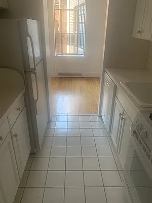 Rented by 1 Christopher Realty LLC | media 35