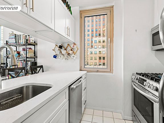 3rd image of 350 W 50th St APT 22I