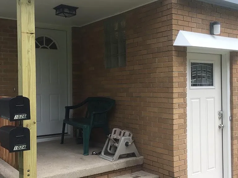 1026 W Lorain St — Photo 12