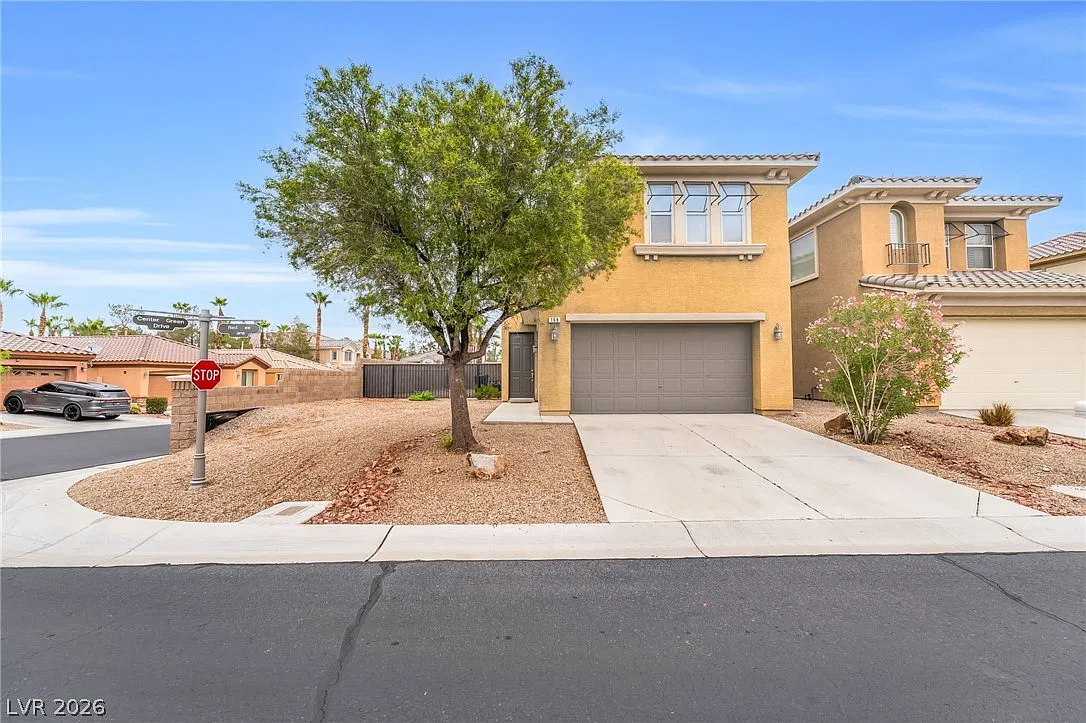 3 bed, 2.5 bath, 1714 sqft, $2,250 — Photo 1