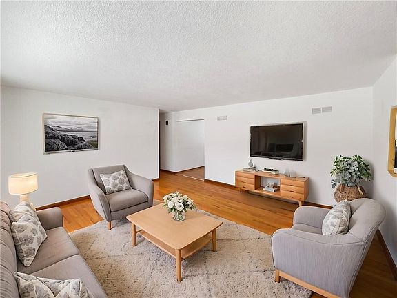 2nd image of 2304 N 86th Ter
