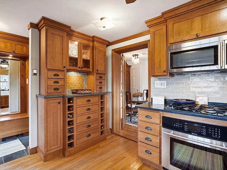 216 E Nelson Ave — Photo 15