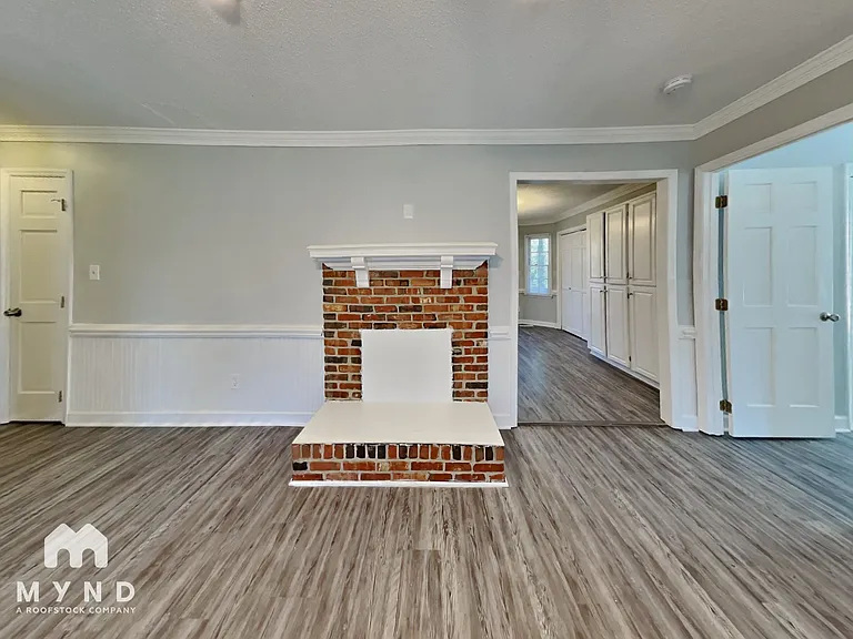 6125 Krandon Dr — Photo 9