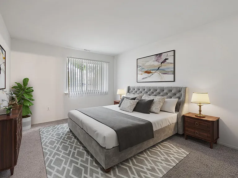 Sunnymede Apartments - Troy, MI — Photo 20