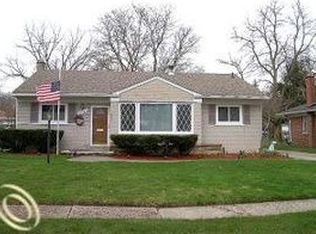 31282 W Rutland St, Beverly Hills, MI 48025